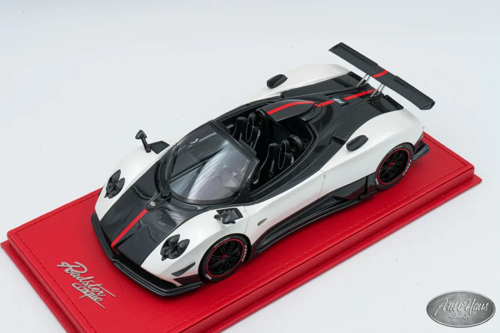 1/18 Peak Pagani Zonda Cinque Roadster White AMG - Image 2