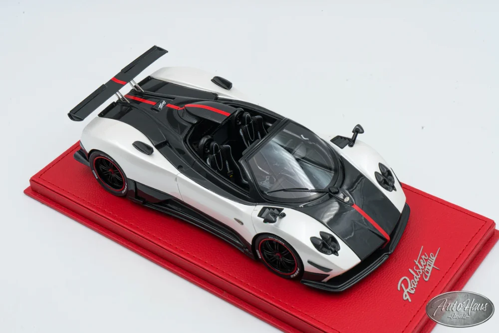 1/18 Peak Pagani Zonda Cinque Roadster White AMG - Image 4