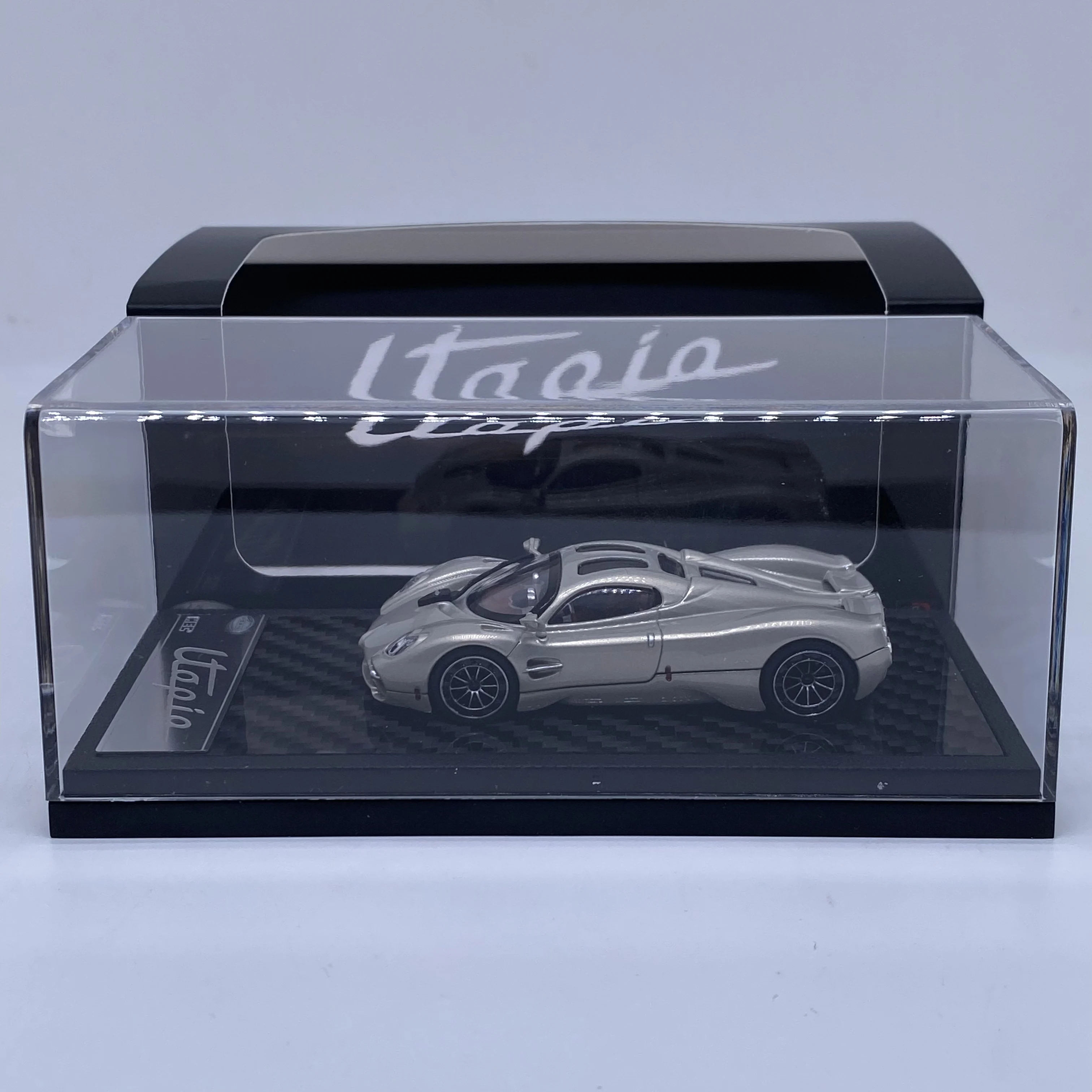 LCD 1:64 Utopia Matte Champagne Gold Exhibition Limited Car Model HOBBY EXPO CHINA 2025 - Image 2
