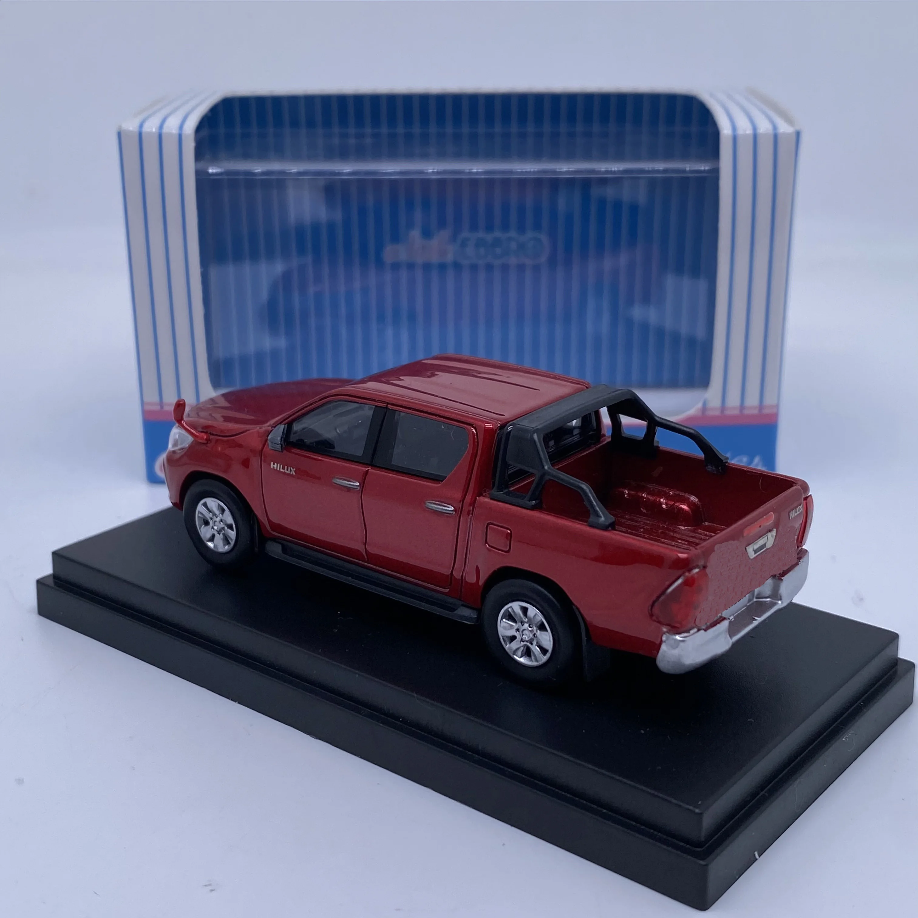 Ebbro 1:64 Hilux And Display Of Automobile Model Of Pickup Truck Alloy Red - Image 4