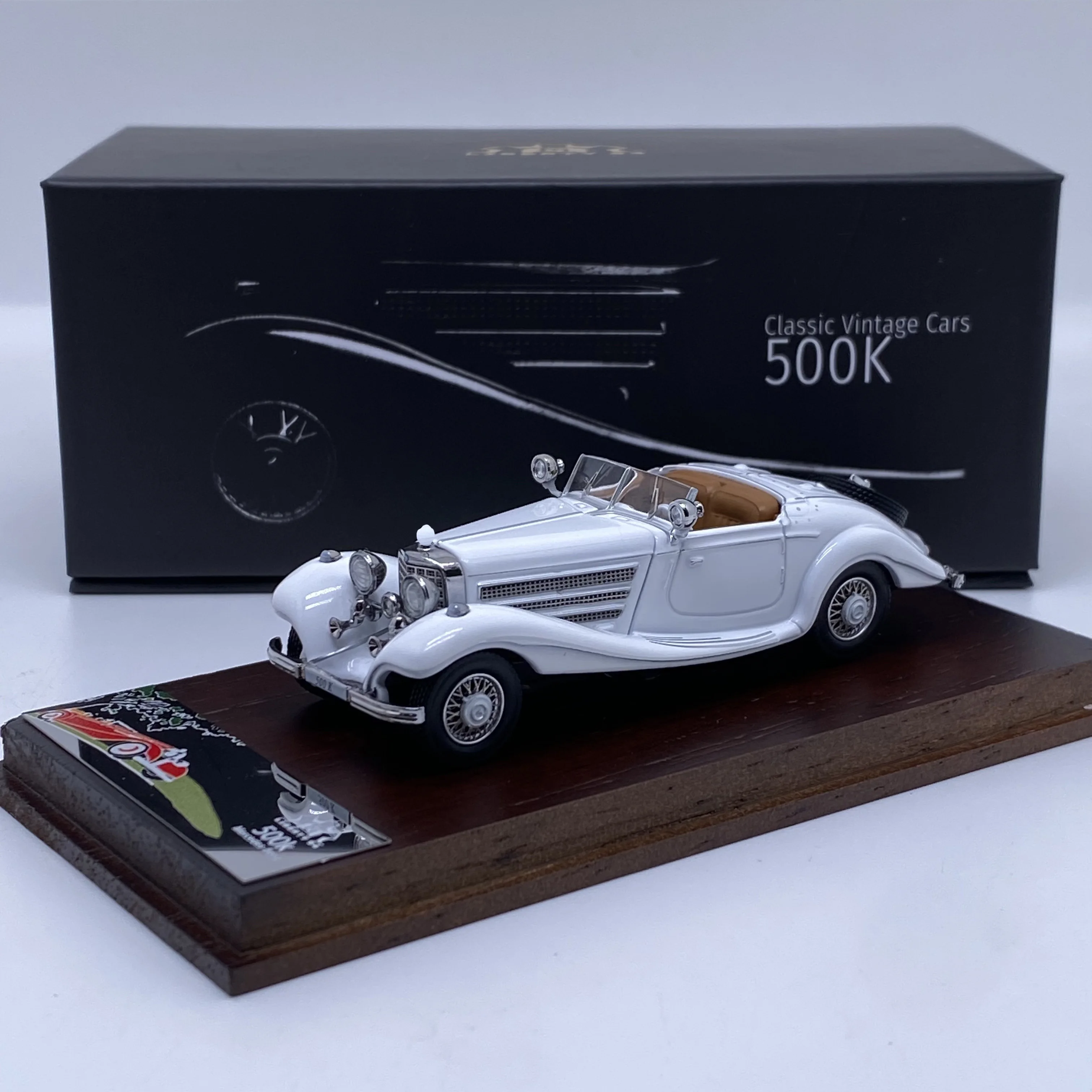 Liberty64 1:64 500K Convertible Vintage Classic Car Alloy Car Model - Image 3