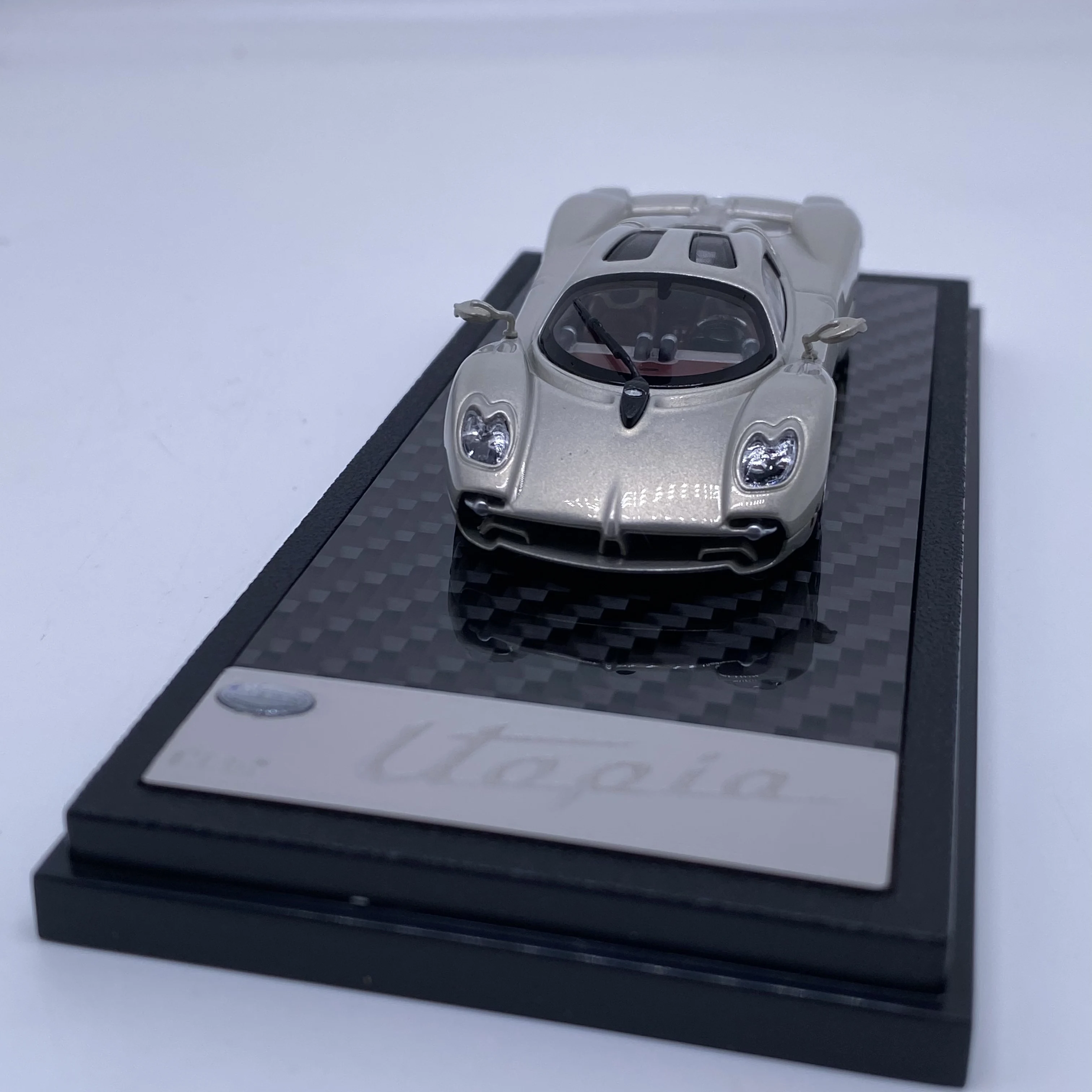 LCD 1:64 Utopia Matte Champagne Gold Exhibition Limited Car Model HOBBY EXPO CHINA 2025 - Image 5