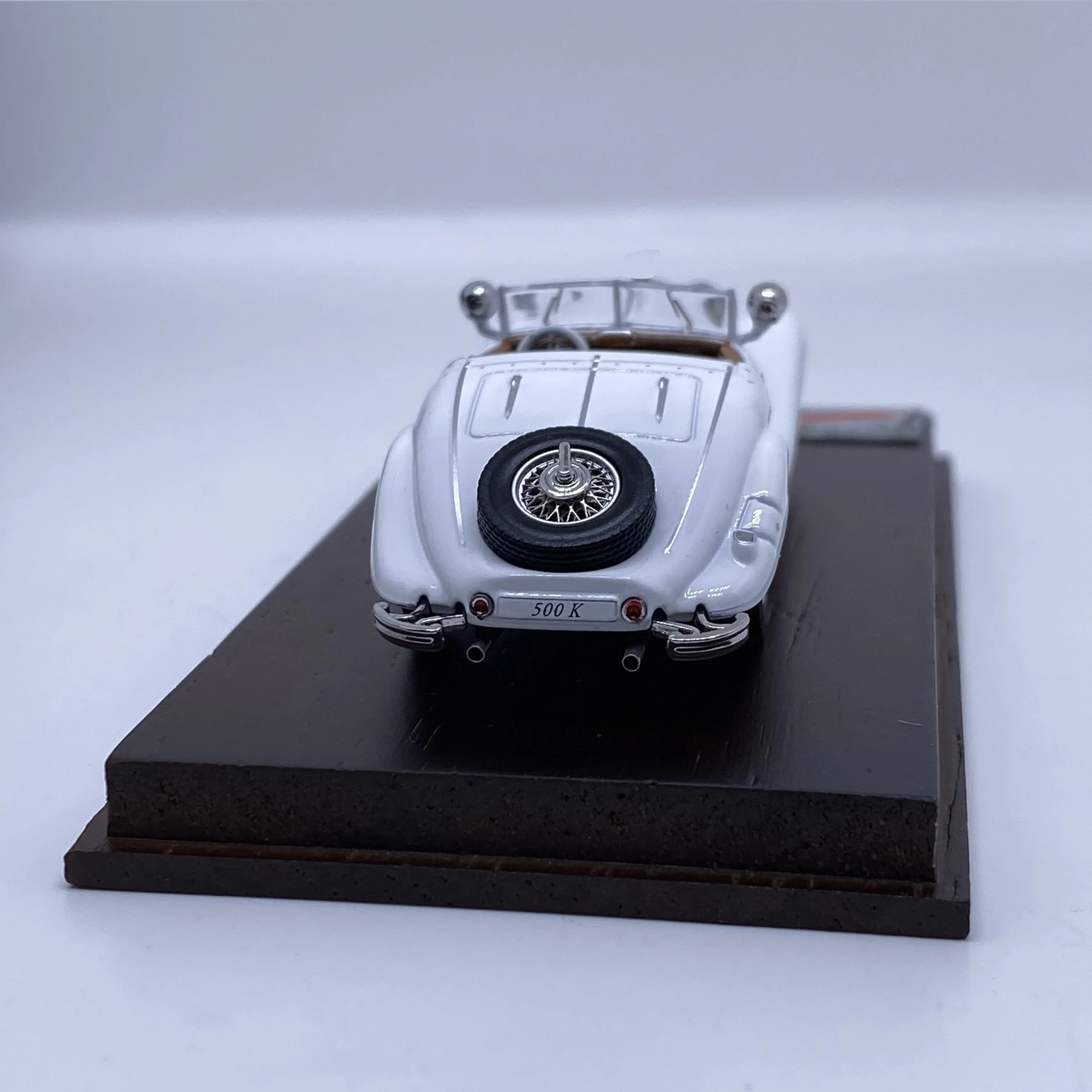 1:64 vintage Mercedes diecast model by Liberty64