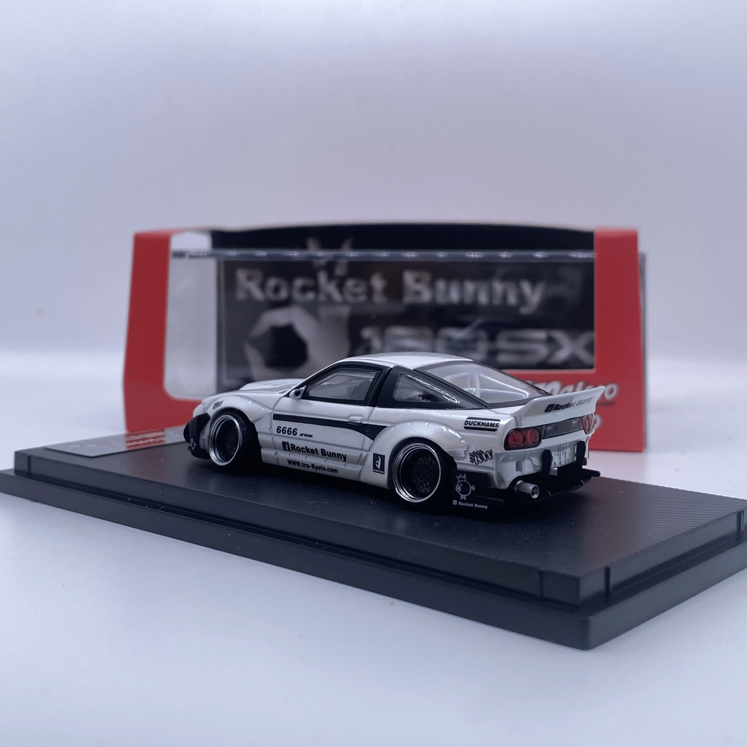 Micro Turbo 1:64 180SX Rocket Bunny Metal White Limited999 Diecast Model Car - Image 3