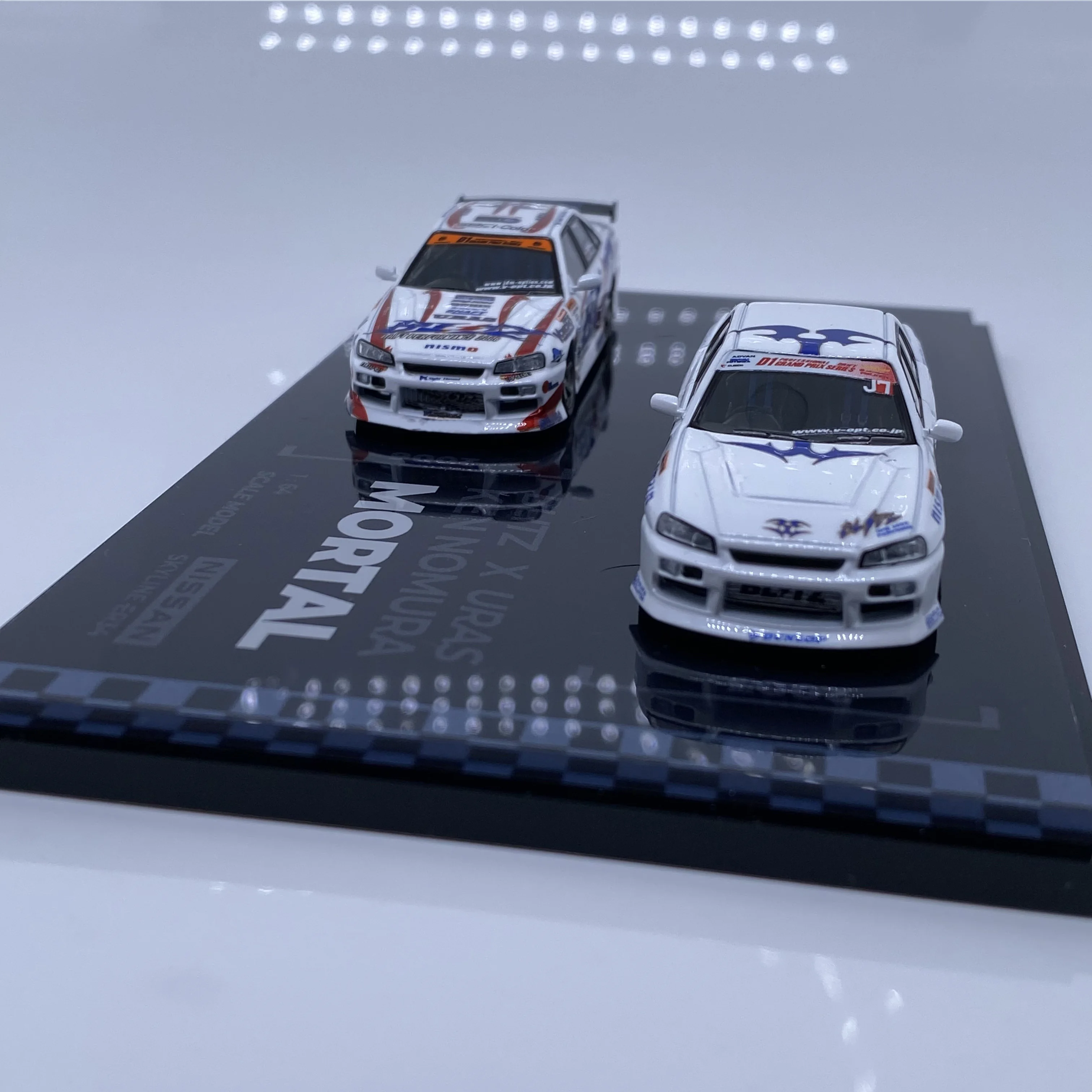 Model Model name: Mortal 1:64 D1gp Painted Blitz-Er34 Double Car Set (03/06 Style) (Limited To 899) Car Die-Cast Model True prop - Image 5