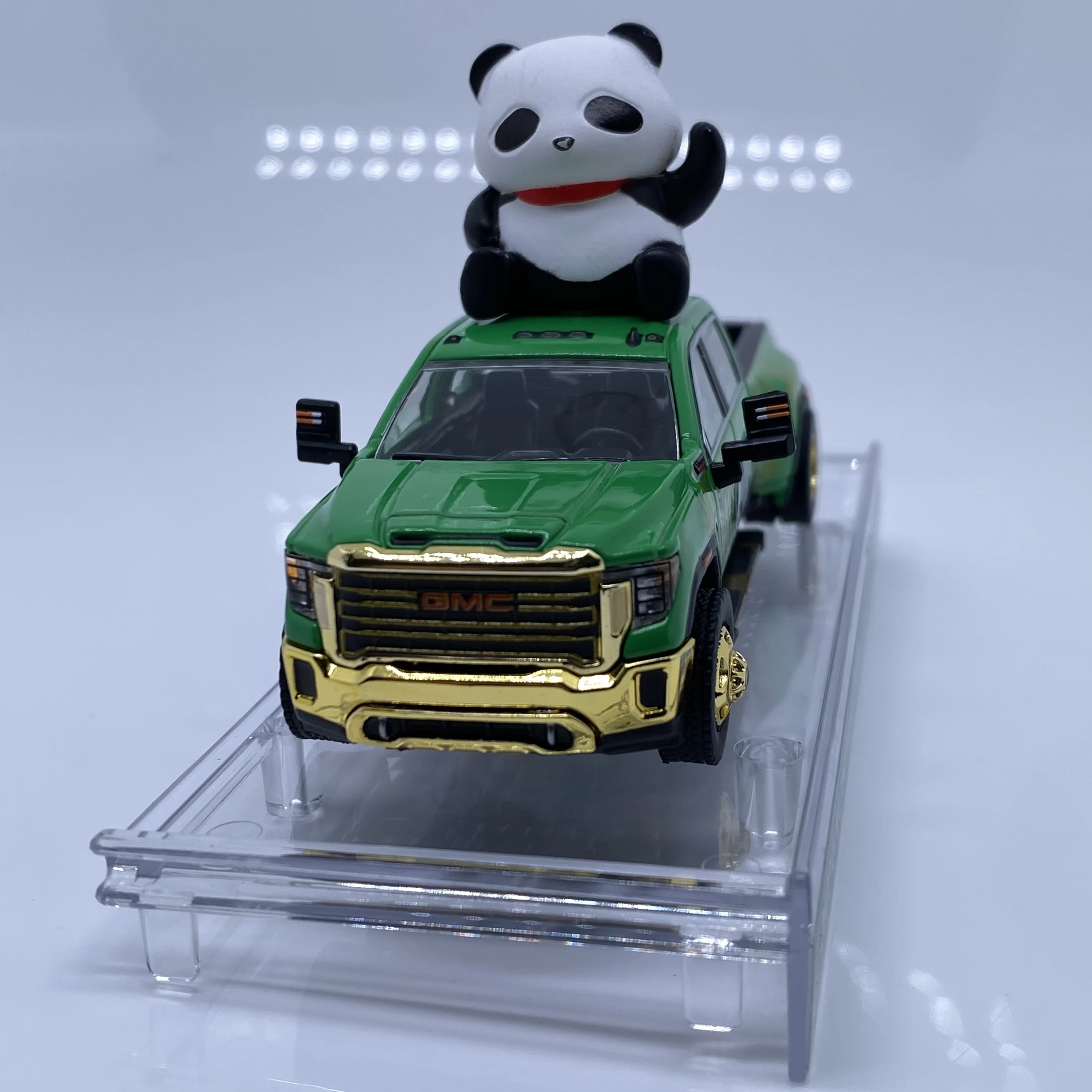 Greenlight 1/64 Hec Beijing Exhibition Limited Gmc Pickup Panda Limited Probability Of Hidden - Image 6