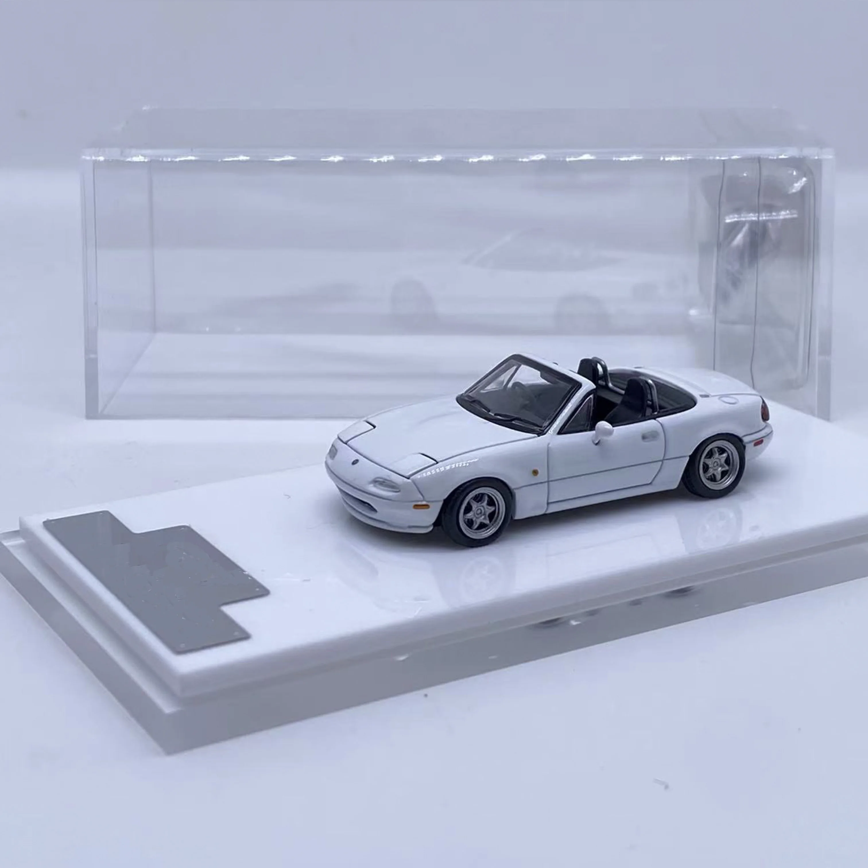 ATS Model 1:64 MX5 Diecast Alloy Toy Motor Vehicle Diecast Metal Model Gifts - Image 4