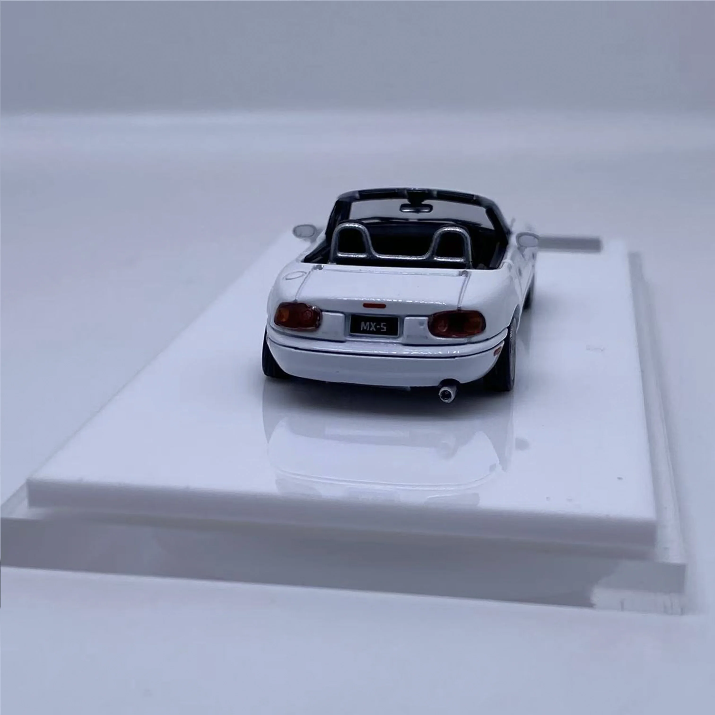 ATS Model 1:64 MX5 Diecast Alloy Toy Motor Vehicle Diecast Metal Model Gifts - Image 6