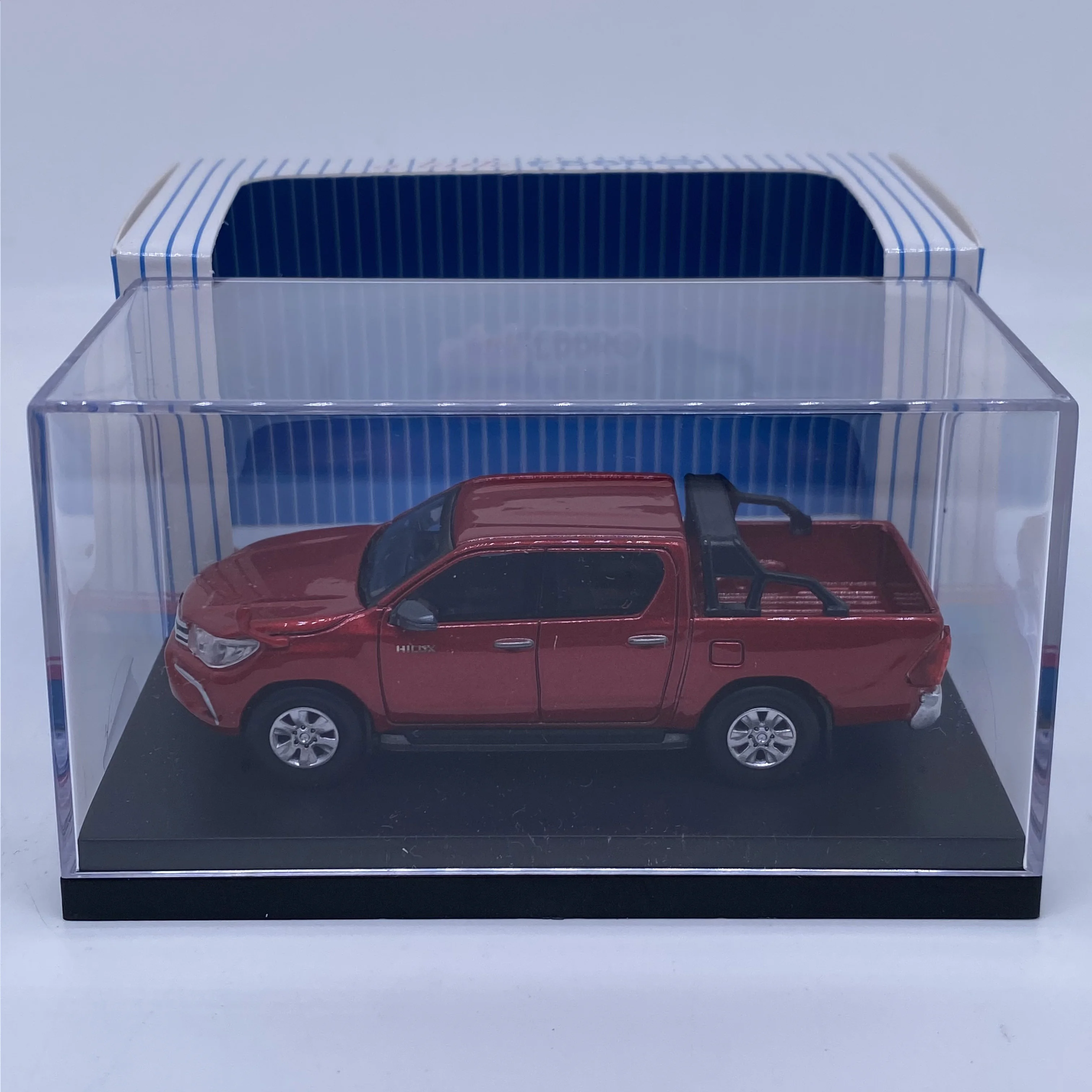 Ebbro 1:64 Hilux And Display Of Automobile Model Of Pickup Truck Alloy Red - Image 2