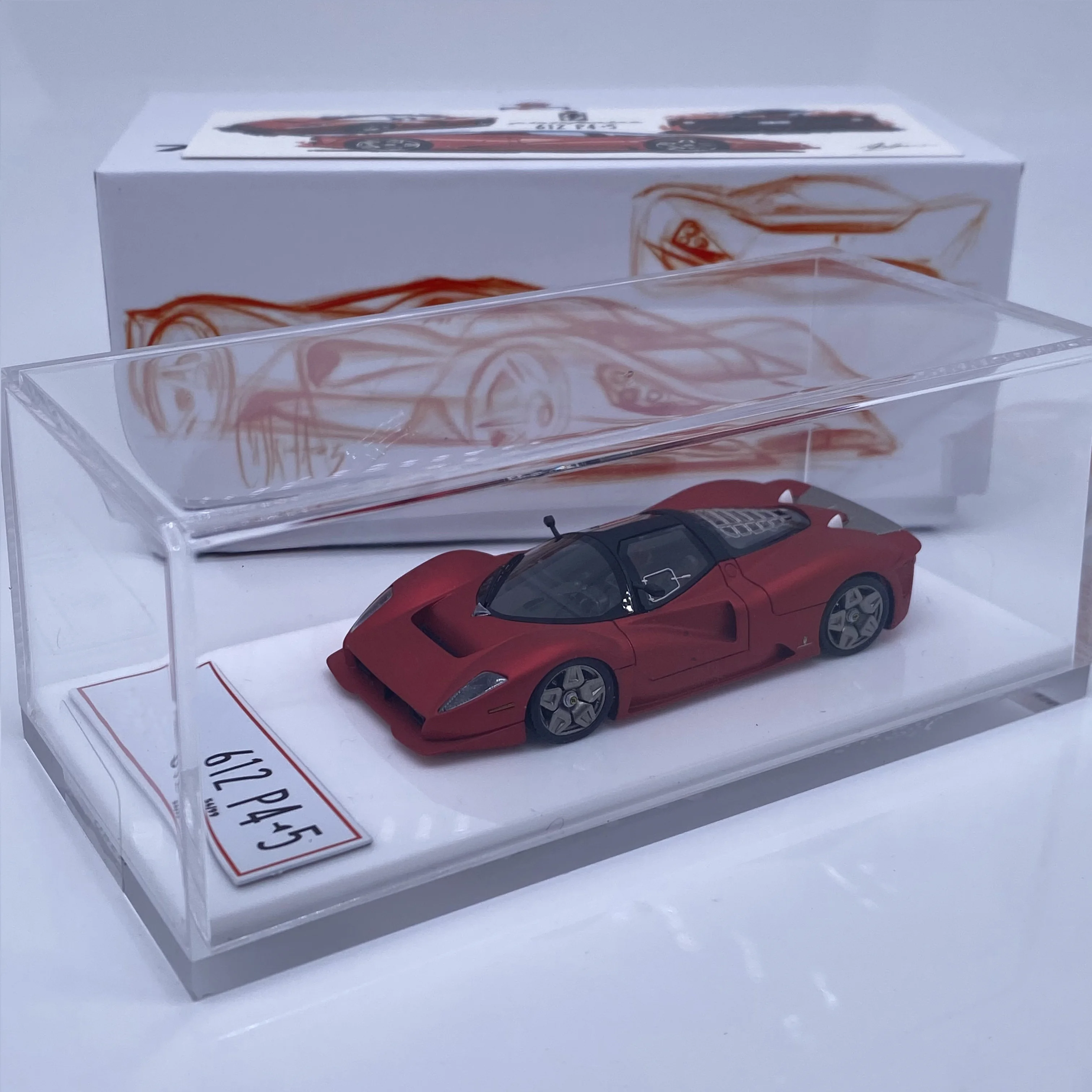 Custom 1:64 Pininfarina 612 P4-5 Exclusive Resin Car Model - Image 4