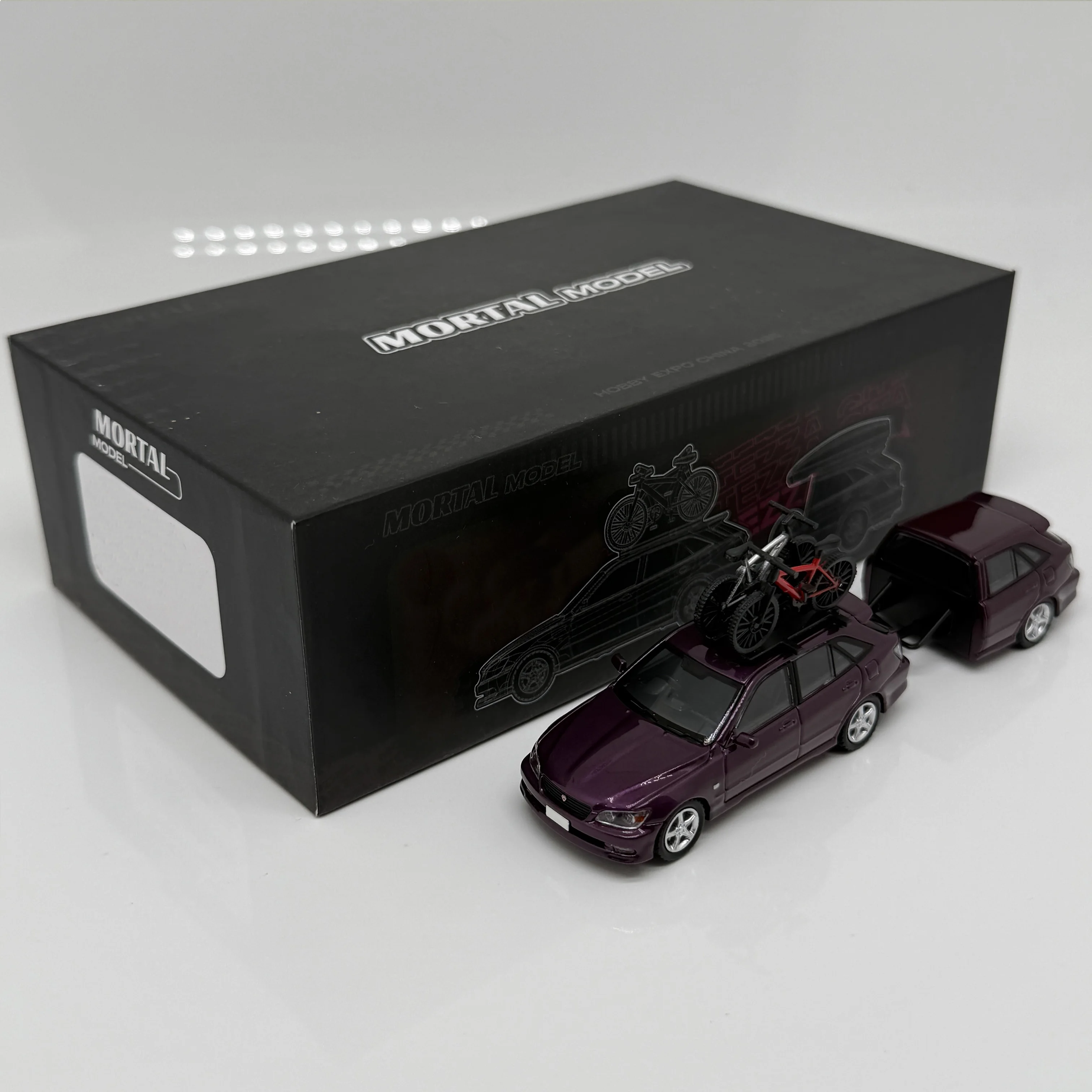 MORTAL 1:64 Exhibition Ground Biting Shark Altezza GITA Alloy Diecast Static Miniature Car Collectible Holiday Gift HEC